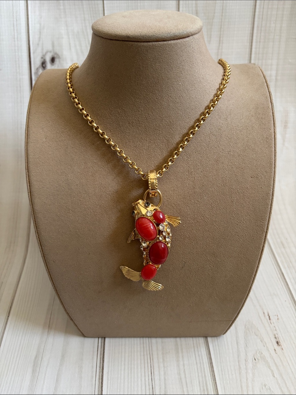 Chico’s Gold-tone Fish Pendant Necklace with Pink Red Cabochons